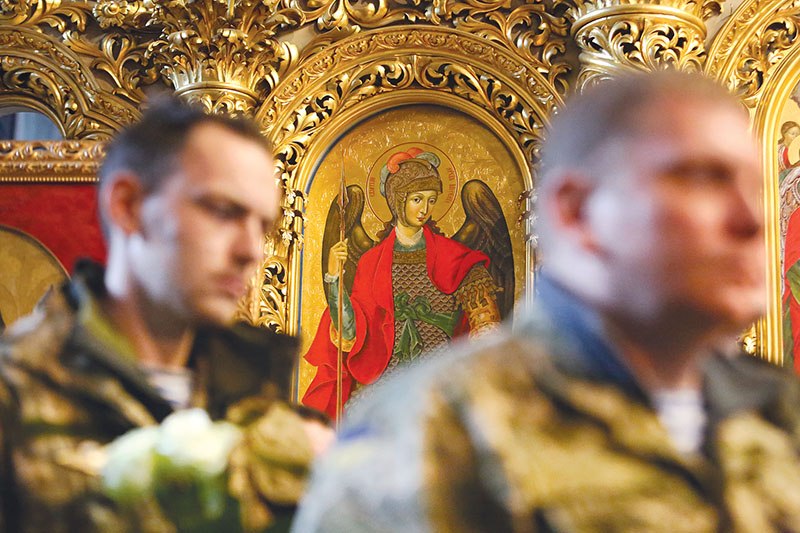 Soldiers came to the memorial service for Ihor Branovytsky at the Mikhailovsky Cathedral on April 3. 
