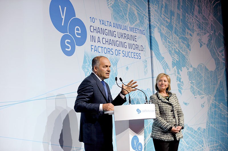 Billionaire Victor Pinchuk, founder of Yalta European Strategy and ex-U.S. Secretary of State Hillary Clinton in 2013. Pinchuk has spent more than $11.5 million on the event since 2006. 