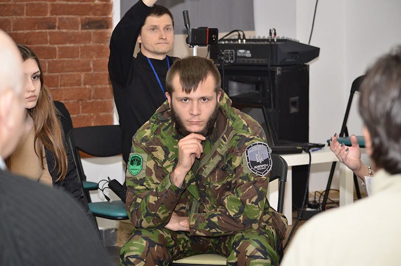 Vladimir Sheredega , a volunteer fighter with the Dnipro-1 Battalion, known for his war reports on social media, says his friends can “spit in his face” if he ever decides to go into politics.