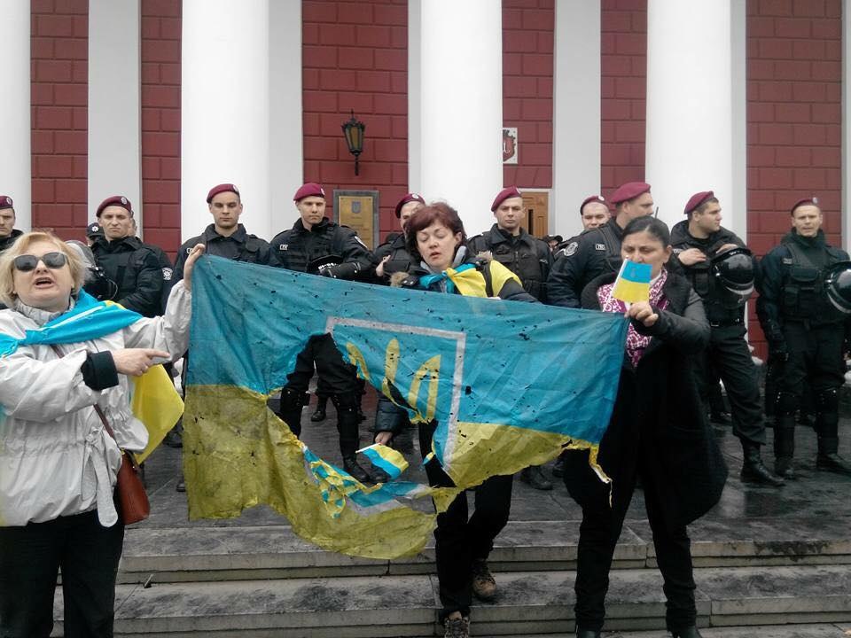 Anti-Trukhanov protesters.