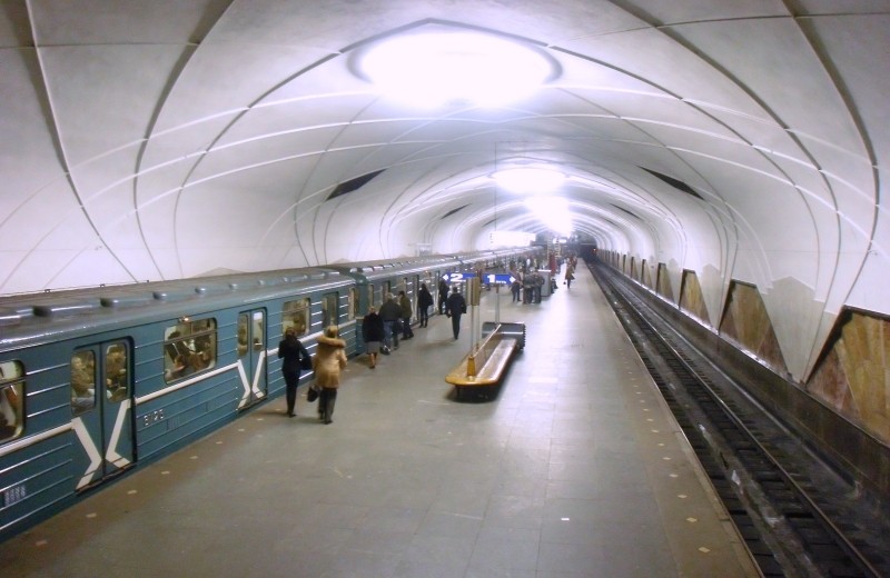 Over 30 people hurt in Moscow metro accident - Jul. 15, 2014 | KyivPost