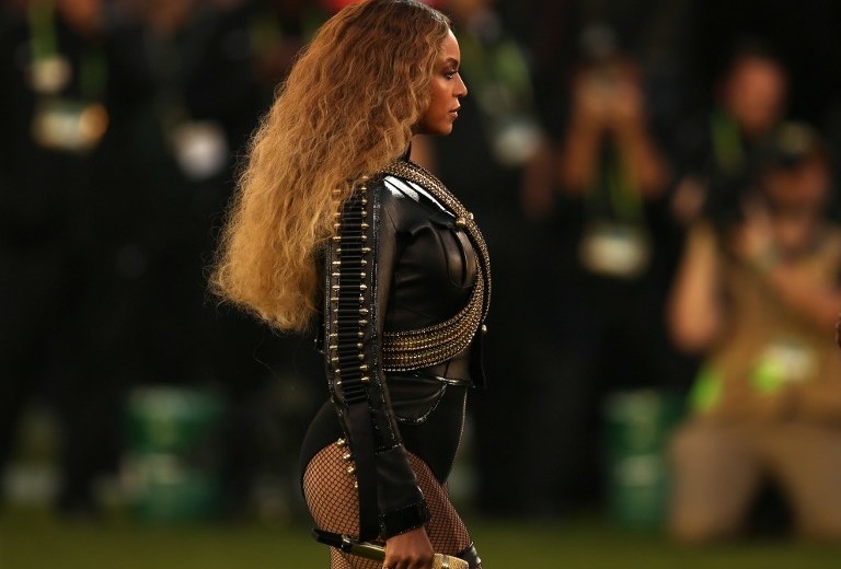 Beyonce's Super Bowl performance: Why was it so significant? - BBC News