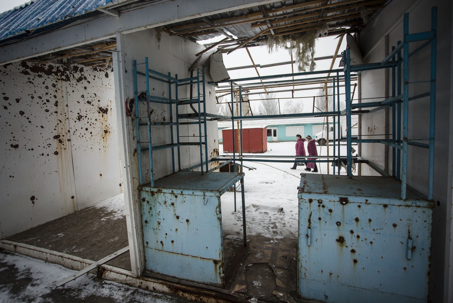 A view of the damaged market in Svitlodarsk, Donetsk Oblast on Dec. 24.