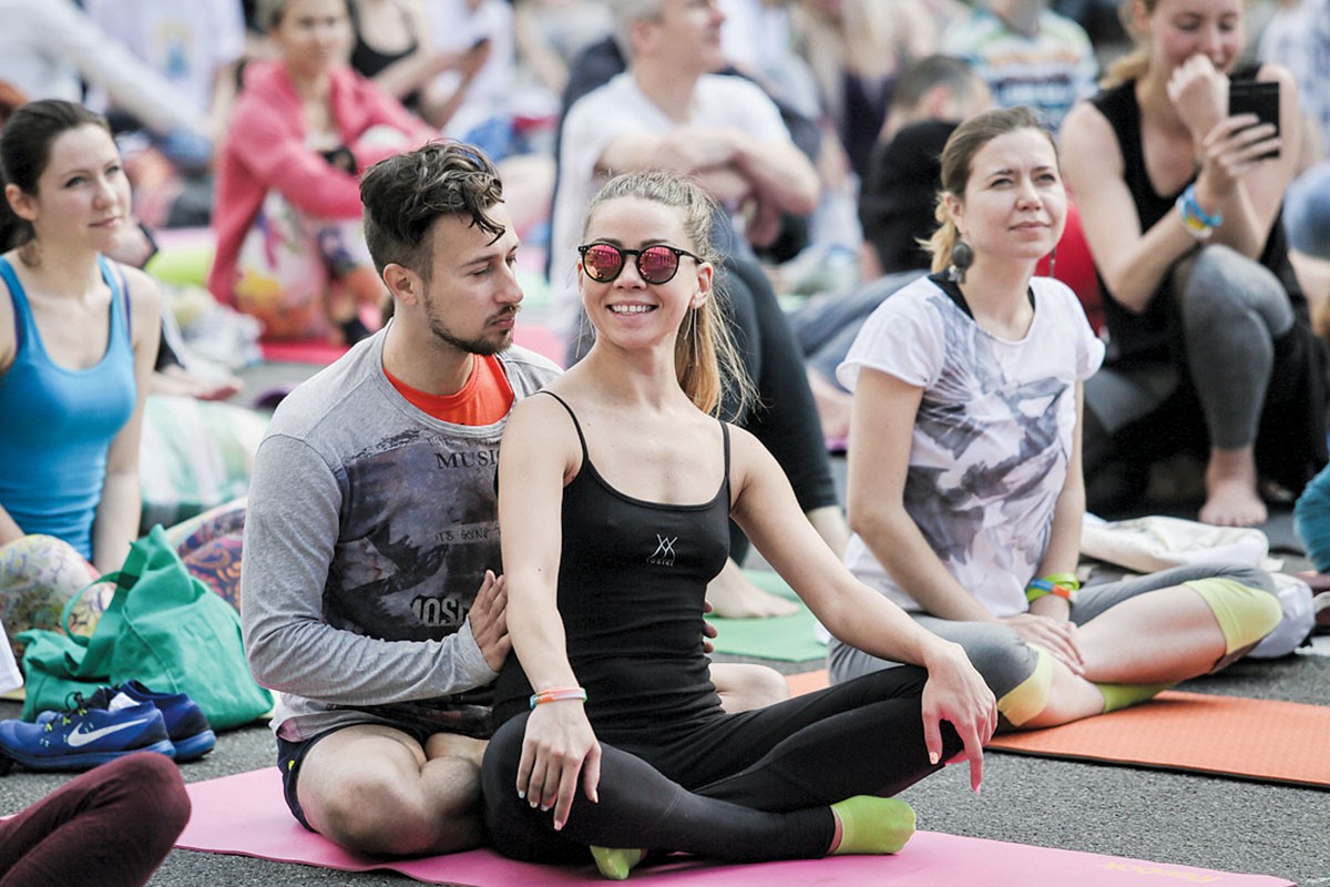 Participants of yoga day in Kyiv on June 18.