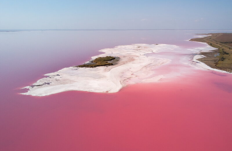 10 Naturally Pink Lakes