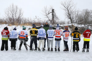 Video of Canadian hockey team dressed Ukrainian-style uniform goes viral  (VIDEO) - Jan. 31, 2017